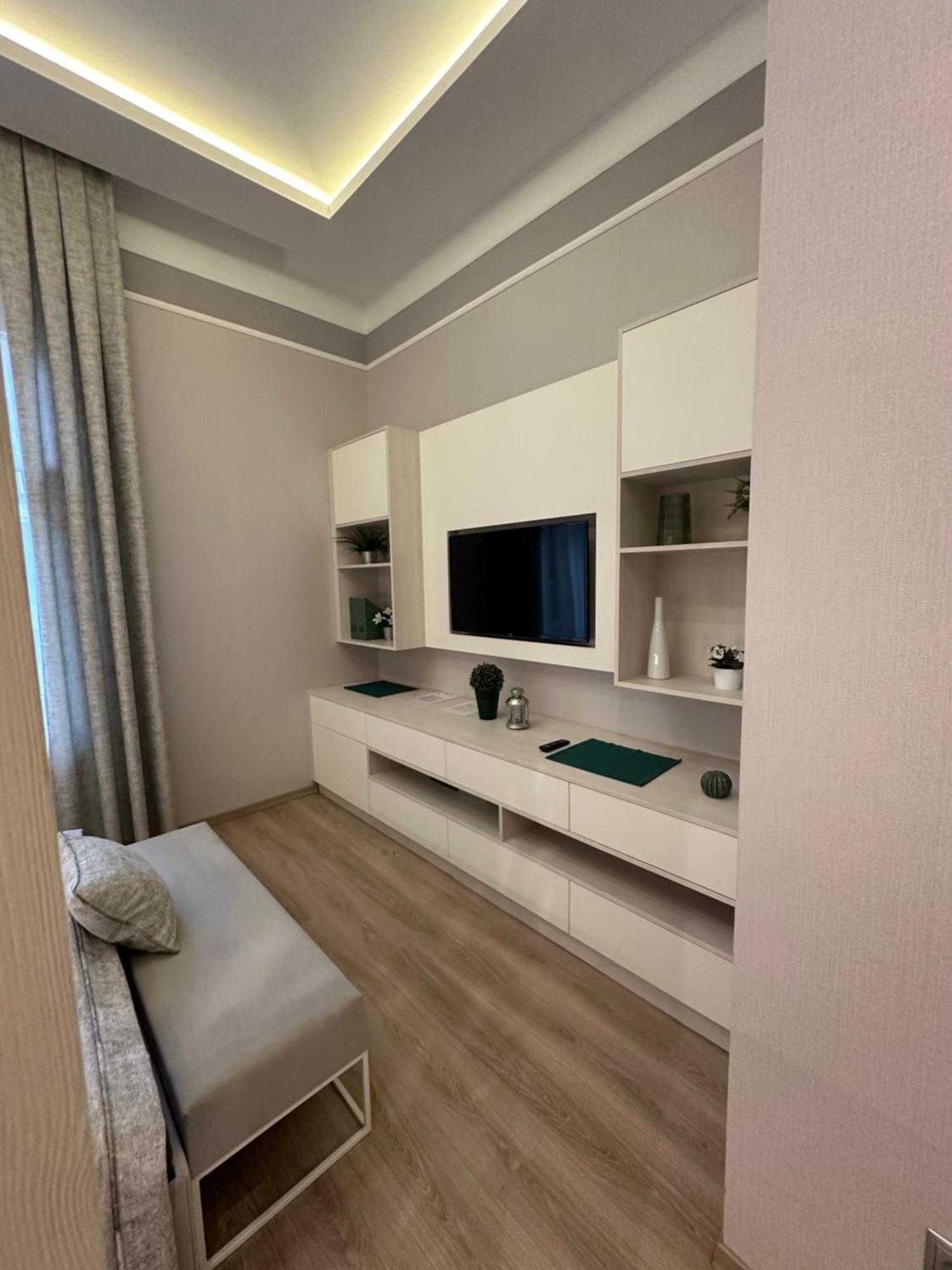 Revay 20 Suites By Corall Budapest Bagian luar foto